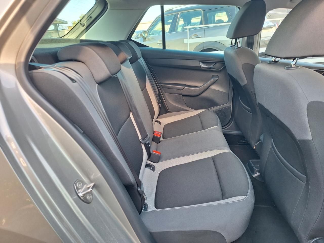 Skoda Fabia 1.0 MPI 75cv Ambition - 2015