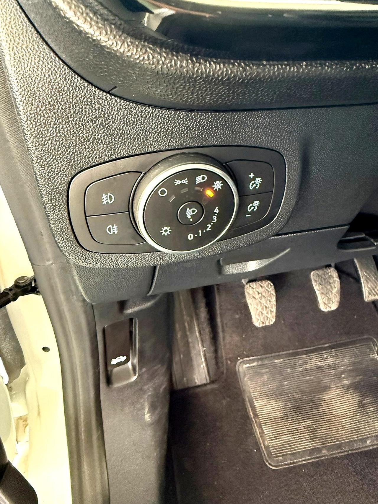 Ford Fiesta 1.5 EcoBlue 5 porte Business