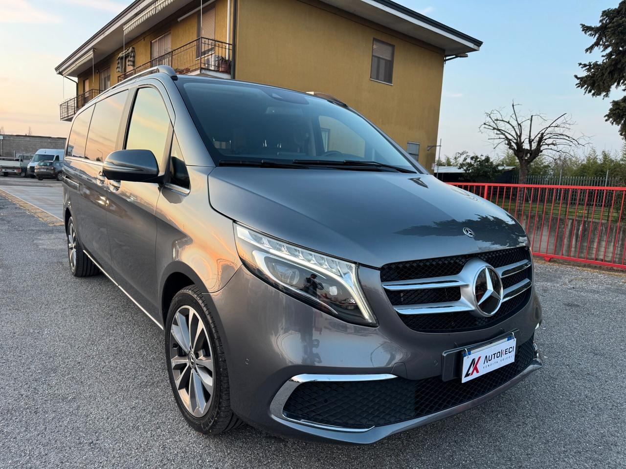 Mercedes-Benz V 250 V Extralong 250 d Avantgarde auto