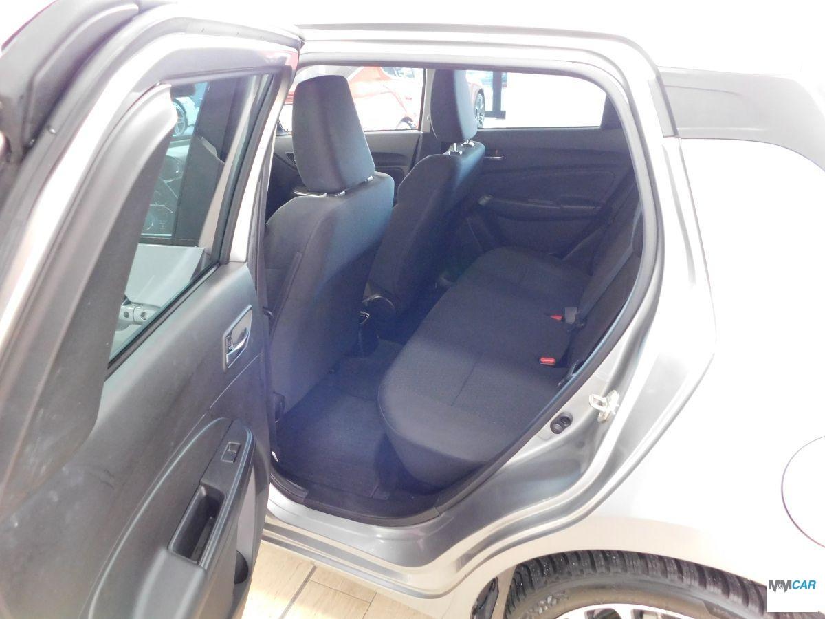 SUZUKI - Swift - 1.2 Hybrid Top