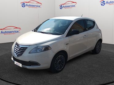 Lancia Ypsilon 5 Porte Ypsilon 1.2 8v Silver ecochic Gpl 69cv