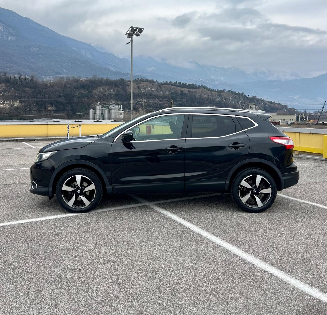 Nissan Qashqai 1.5 dCi Tekna FULL OPTIONAL