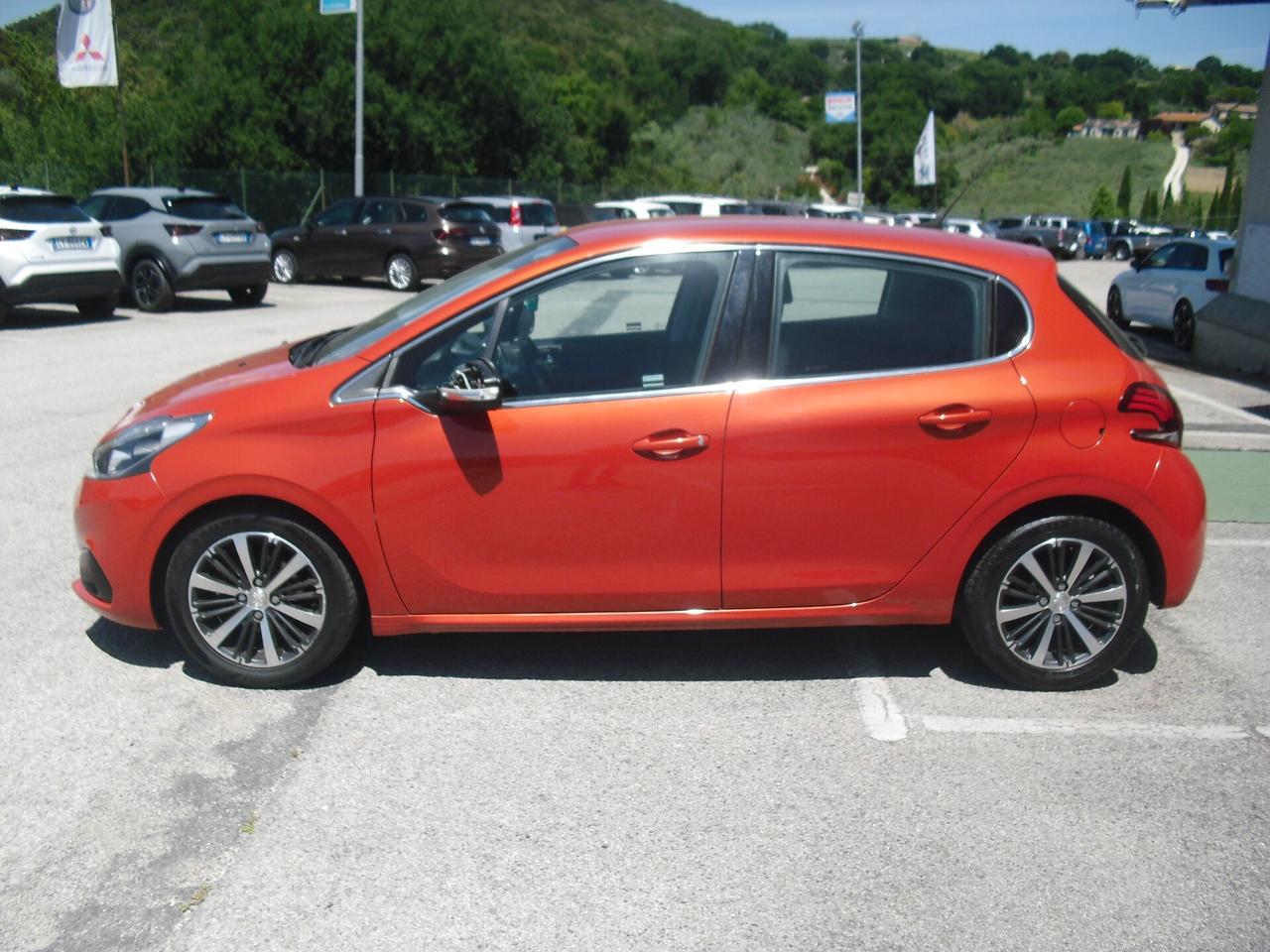 Peugeot 208 BlueHDi 75cv E6b 5p Allure, NAVI, TELECAMERA, OTTIME CONDIZIONI!!