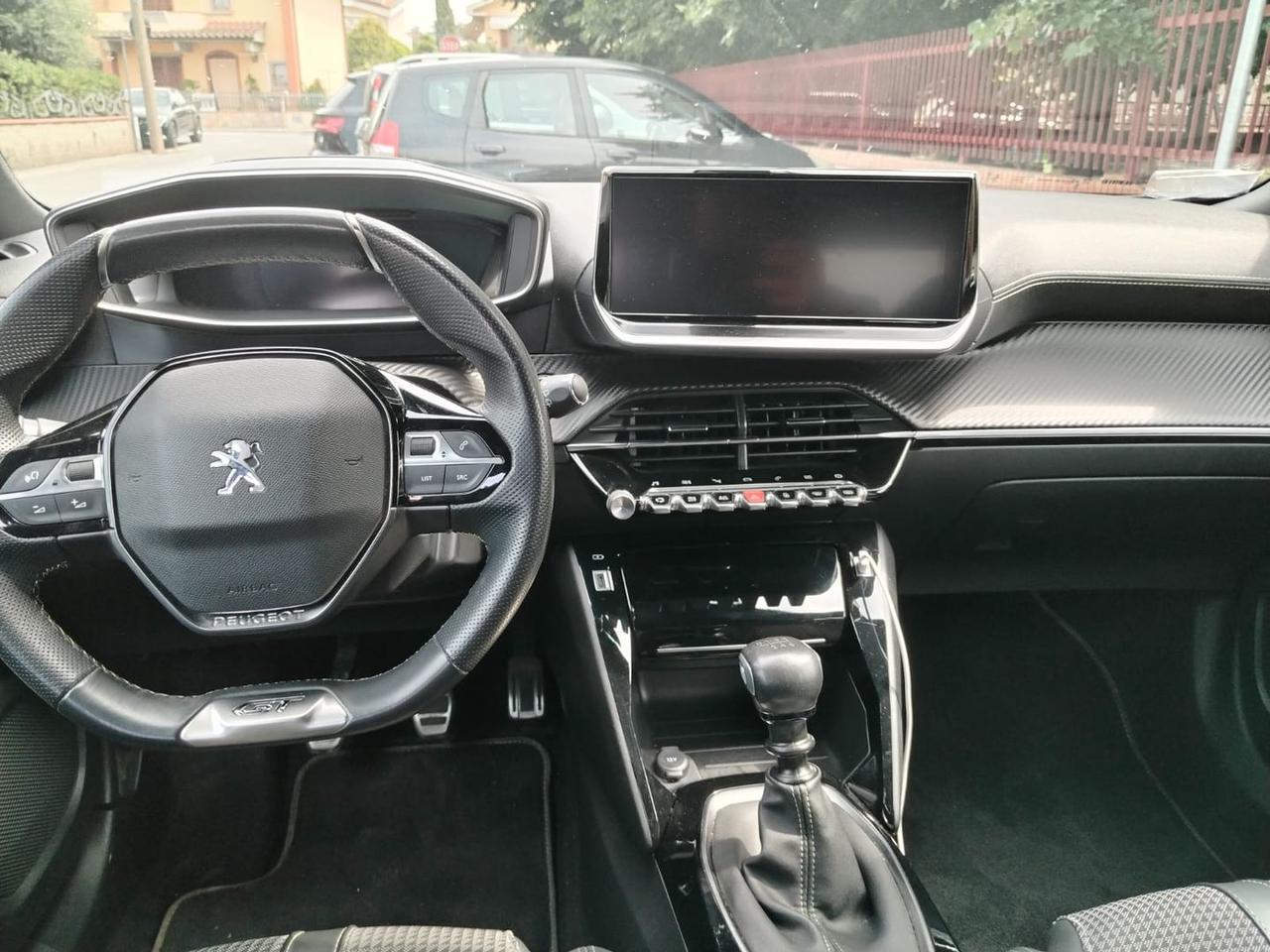 Peugeot 2008 GT 1.5 Blue HDI 110
