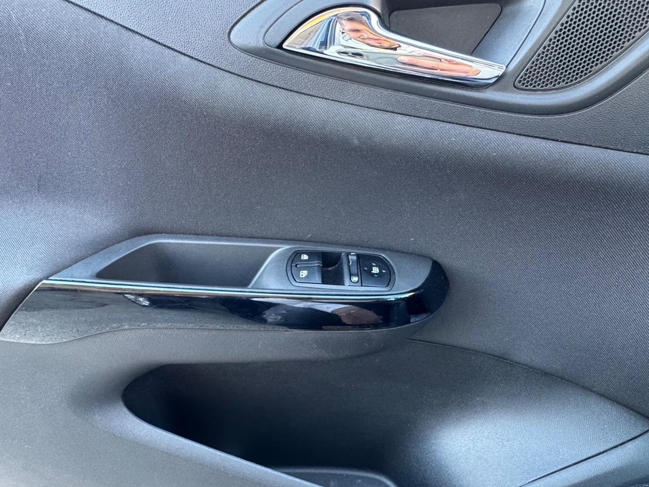 Opel Corsa 1.4 90CV GPL Tech 5 porte Elegance