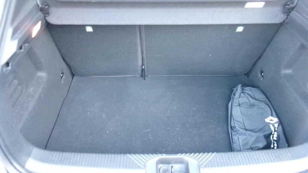 Renault Clio 1.8 full hybrid E-Tech Evolution Auto