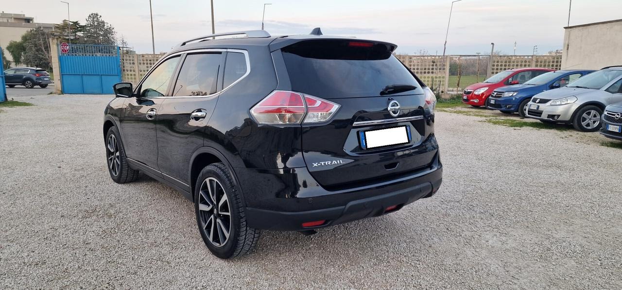 Nissan X-Trail 1.6 dCi 4WD Tekna 11/2015 7 POSTI