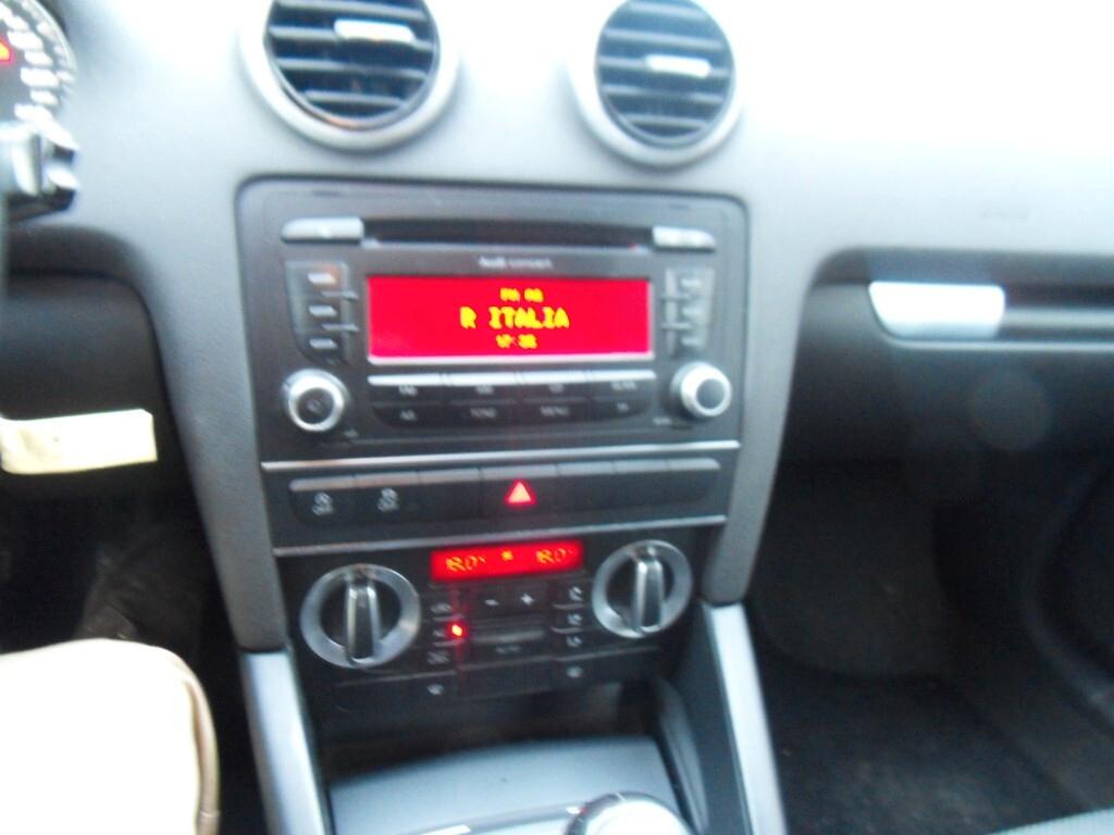 Audi A3 SPB 1.6 TDI 105 CV CR Attraction