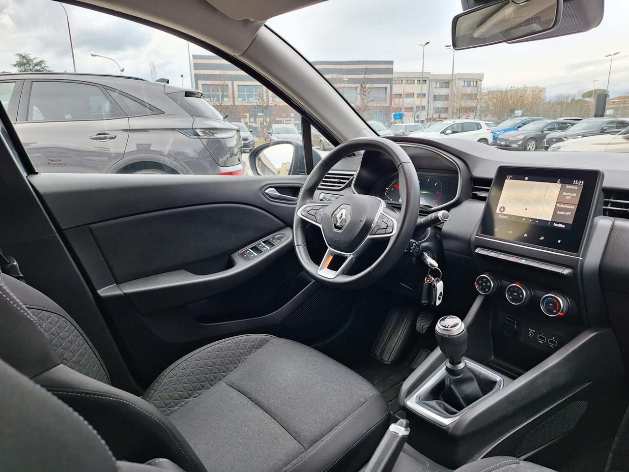 Renault Clio Blue dCi 85 CV 5 porte Business X NEOPATENTATI IVA ESPOSTA