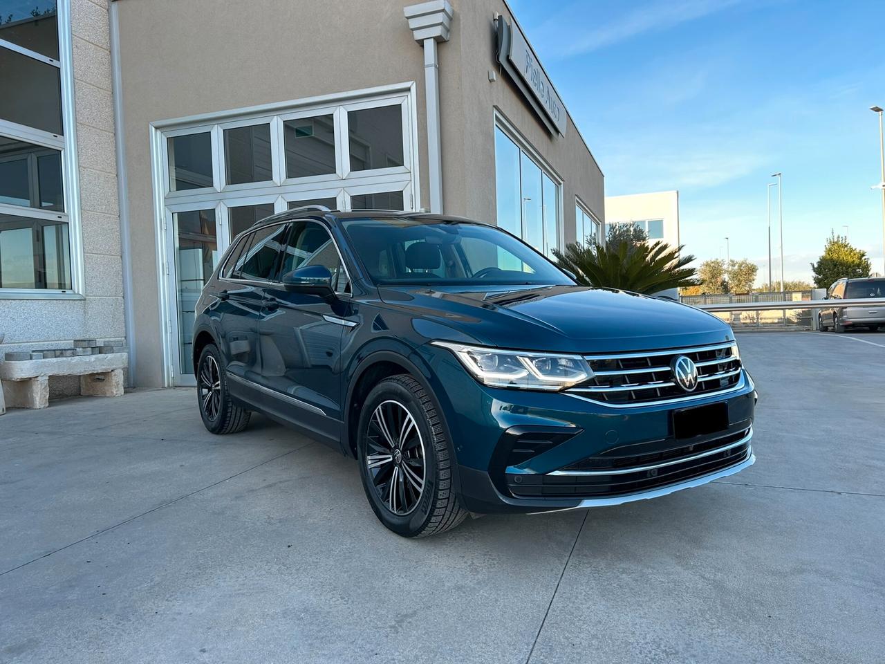 Volkswagen Tiguan 2.0 TDI 150 CV SCR DSG Elegance