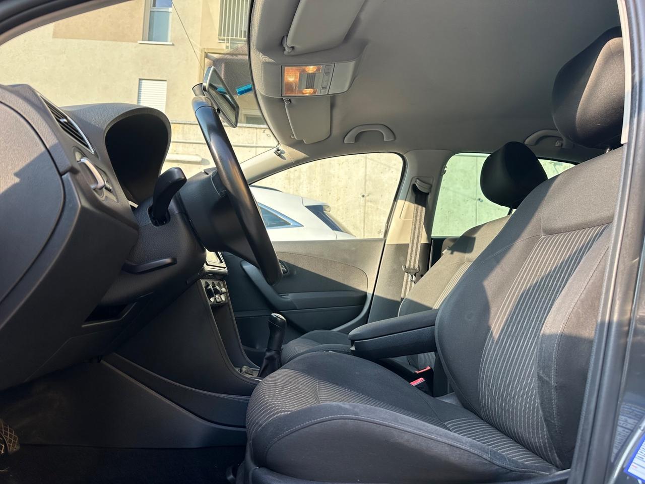 Volkswagen Polo 1.4 5 porte Highline - ok neopatentati