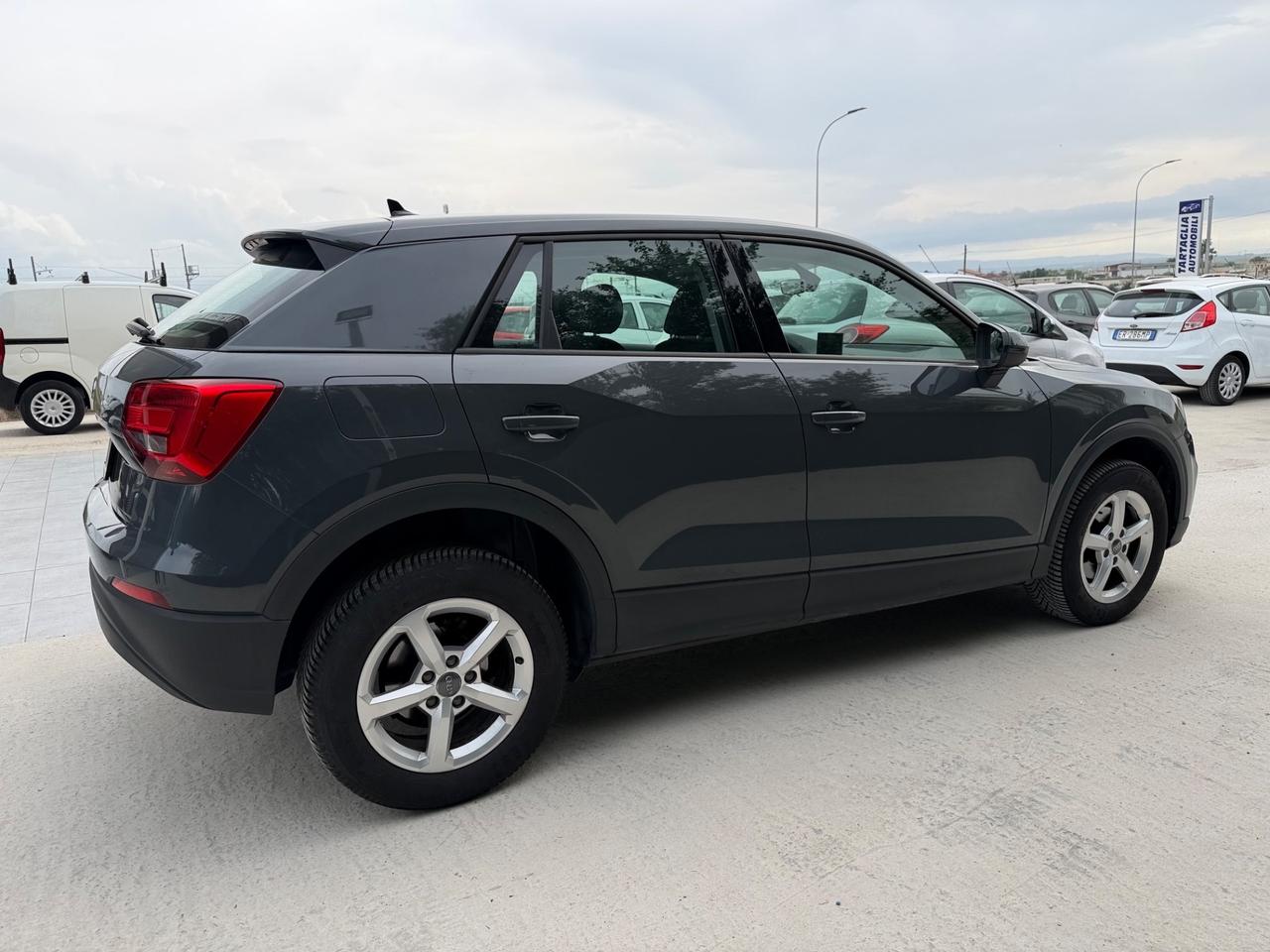 Audi Q2 30 TDI S tronic Identity Black