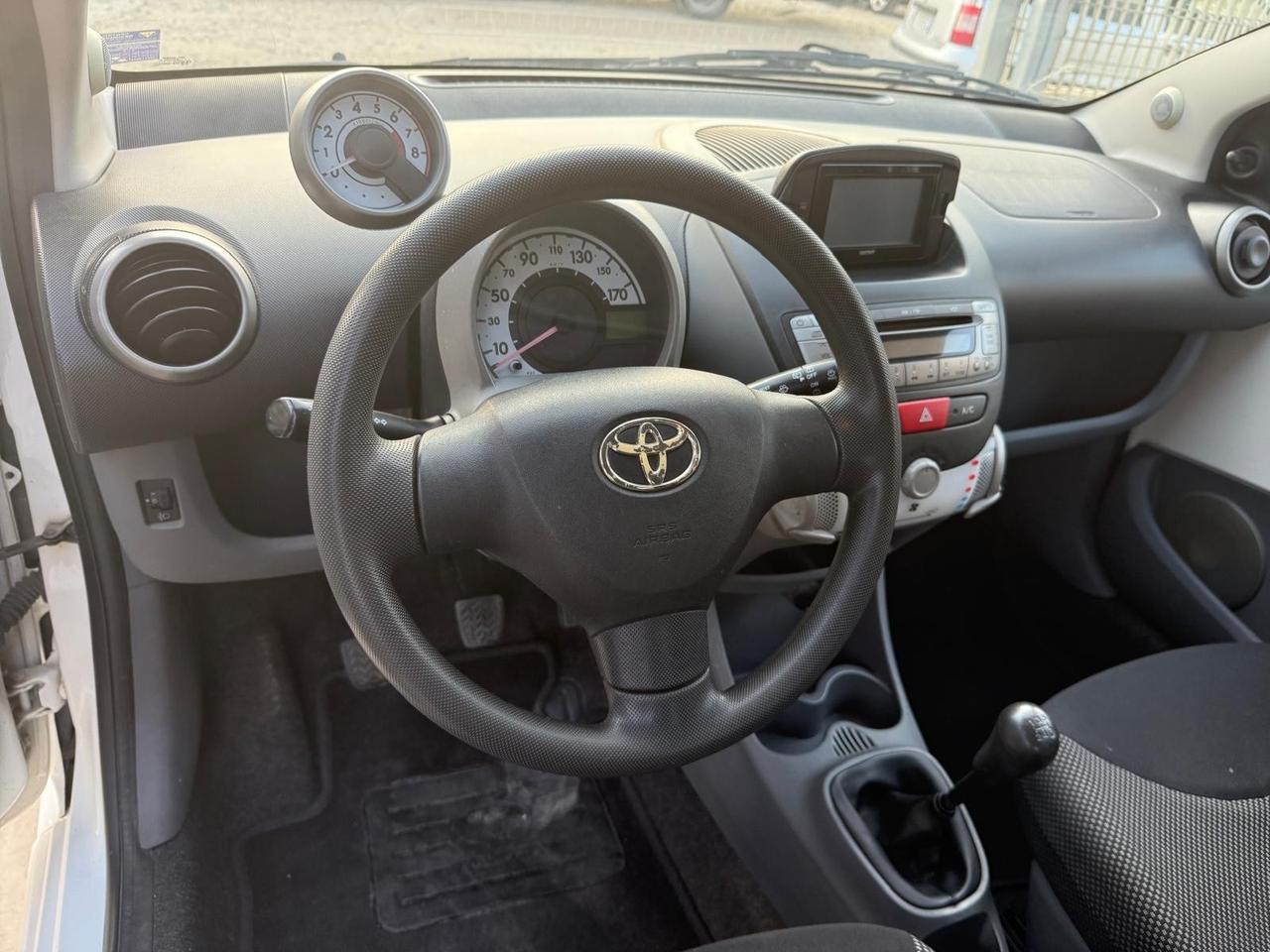 Toyota Aygo 1.0 12V VVT-i 5 porte Deep Ocean Connect MMT