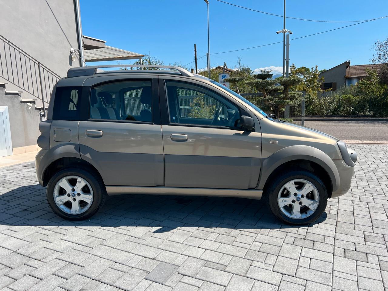 Fiat Panda 1.3 MJT 16V 4x4 Cross