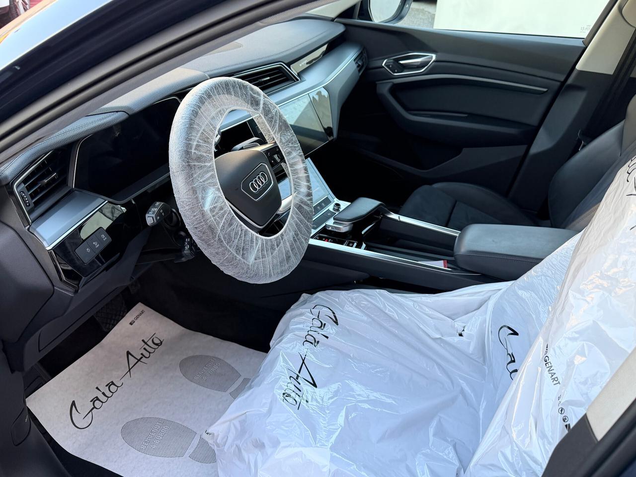 Audi Q8 e-tron 50 quattro S line edition