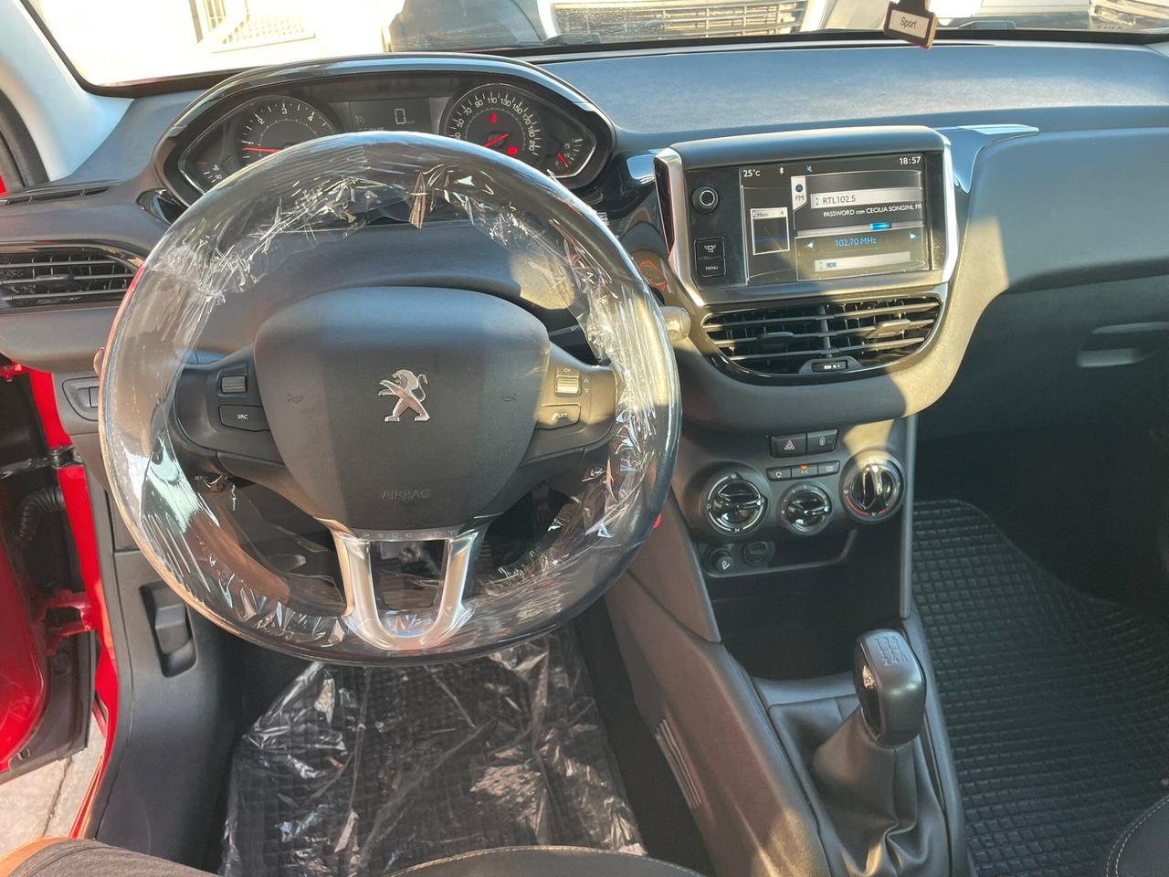 Peugeot 208 1.4 HDi 68 CV 5 porte Allure neopatentati
