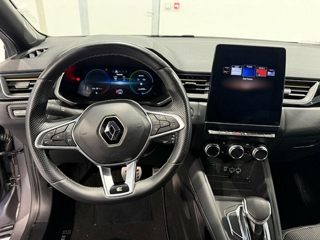 Renault Captur 1.6 Hybrid E-Tech Engineered Auto