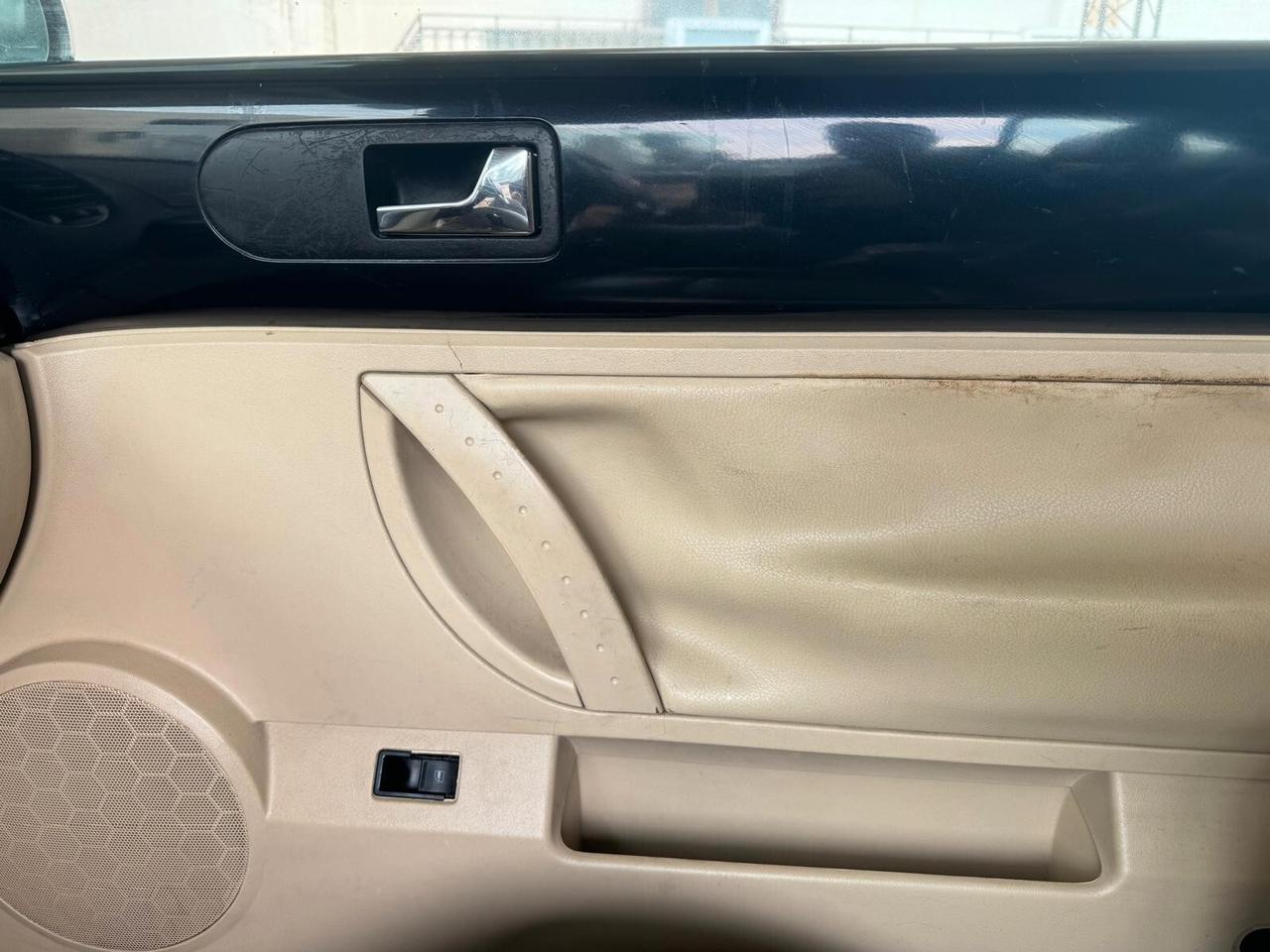 Volkswagen New Beetle 1.9 TDI 105CV Cabrio