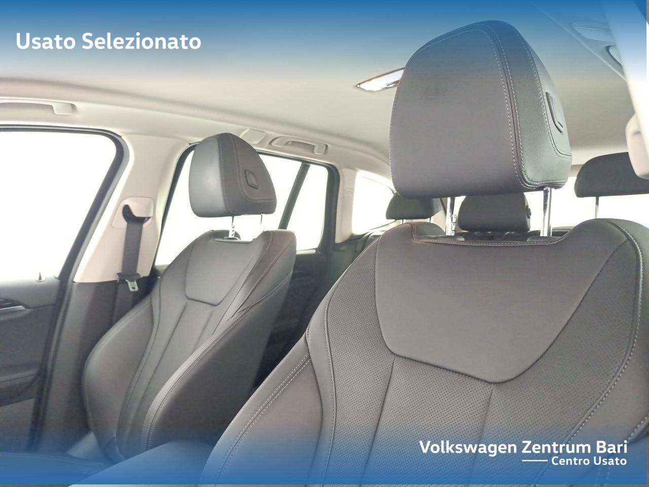 BMW X3 sdrive18d mhev 48v auto