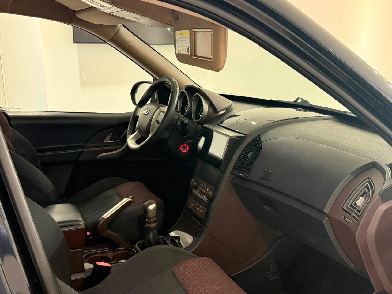 Mahindra XUV500 2.2 16V FWD W8