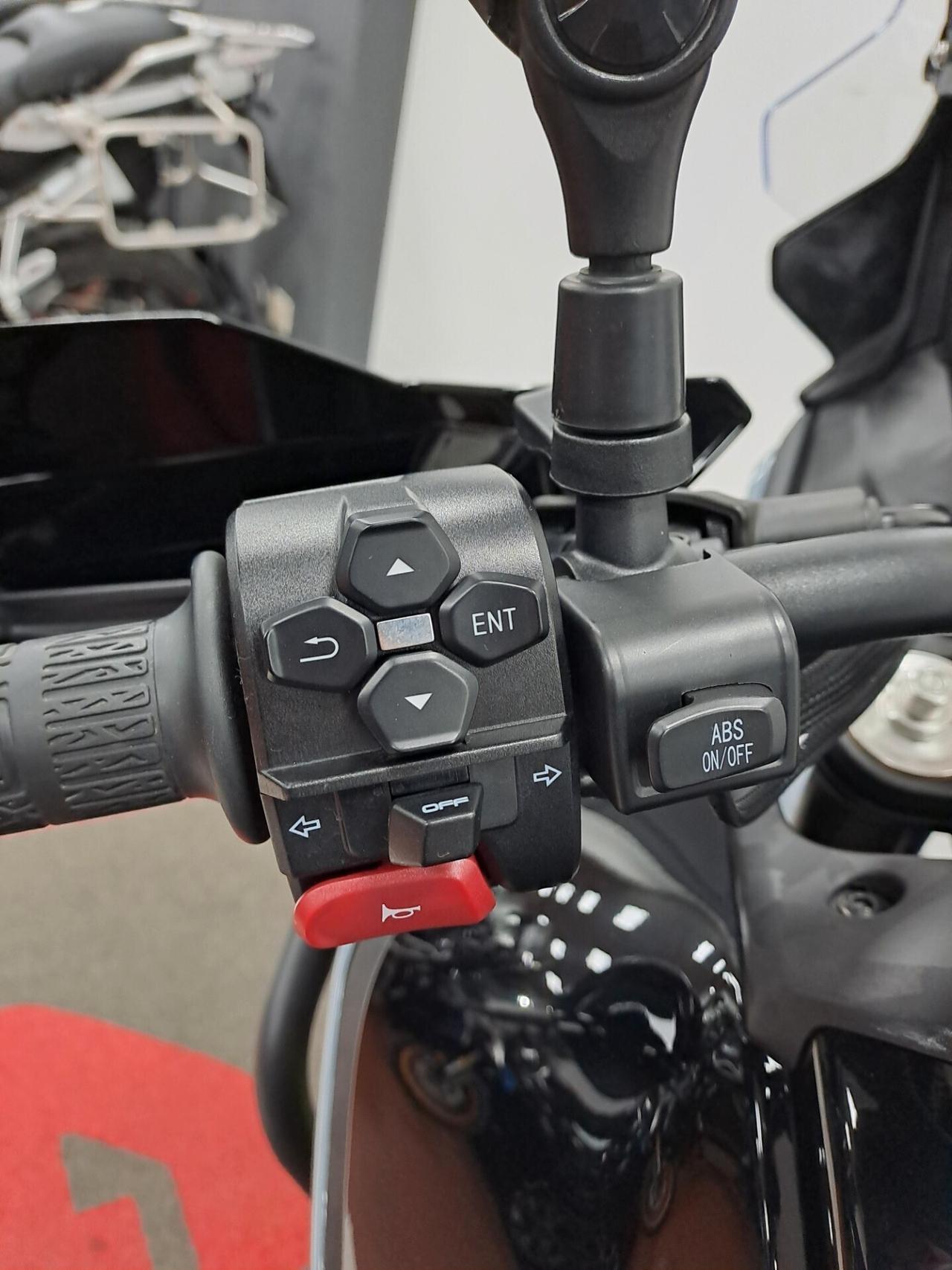 CFMOTO 450 MT * Unico Proprietario TUA A 67 EURO AL MESE