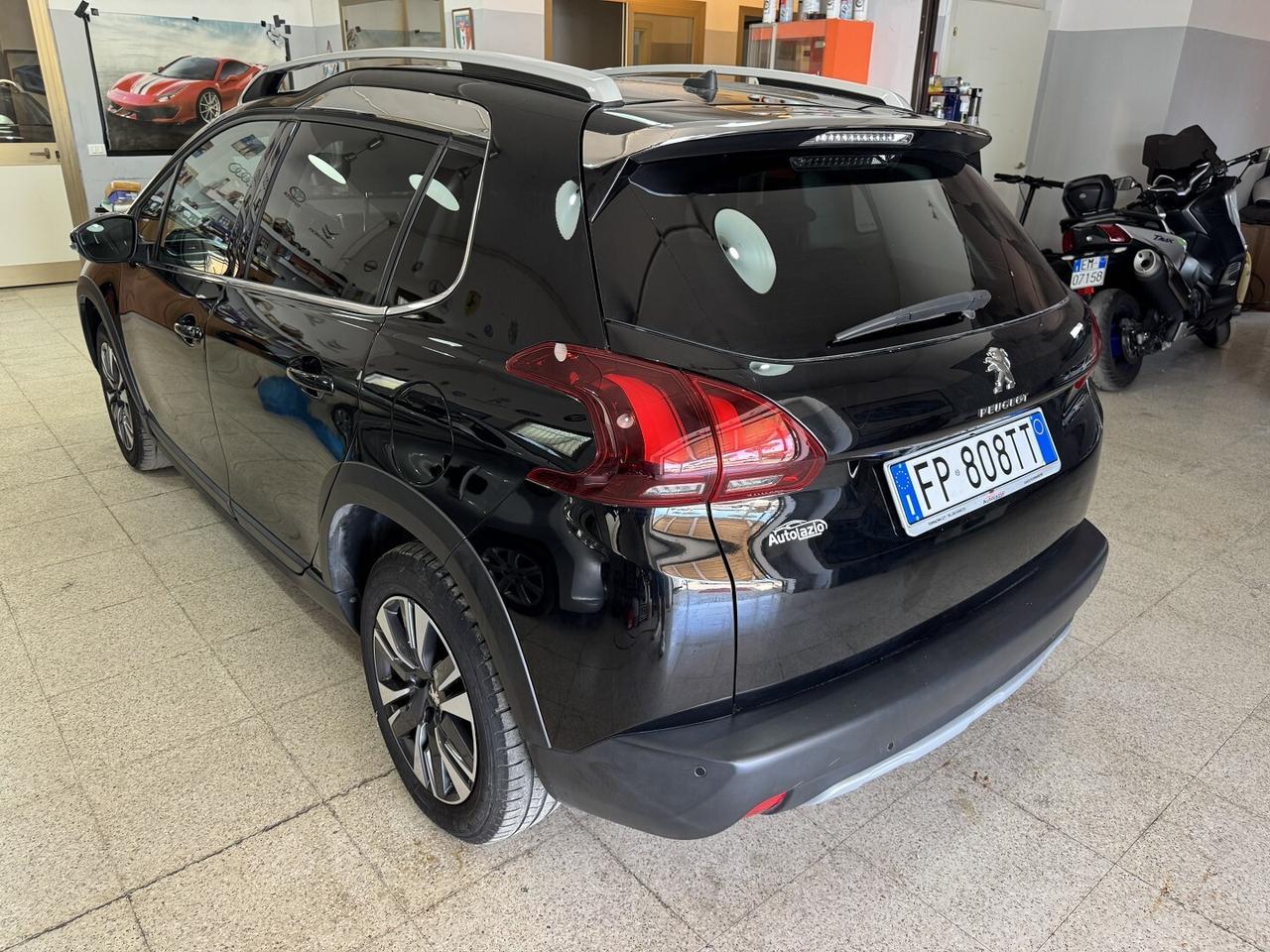 Peugeot 2008 1.2 Allure 82 cv. Navigatore 56 Mila