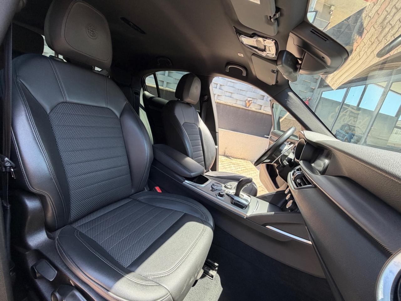Alfa Romeo Stelvio 2.2 MJT 160 CV Veloce 2023