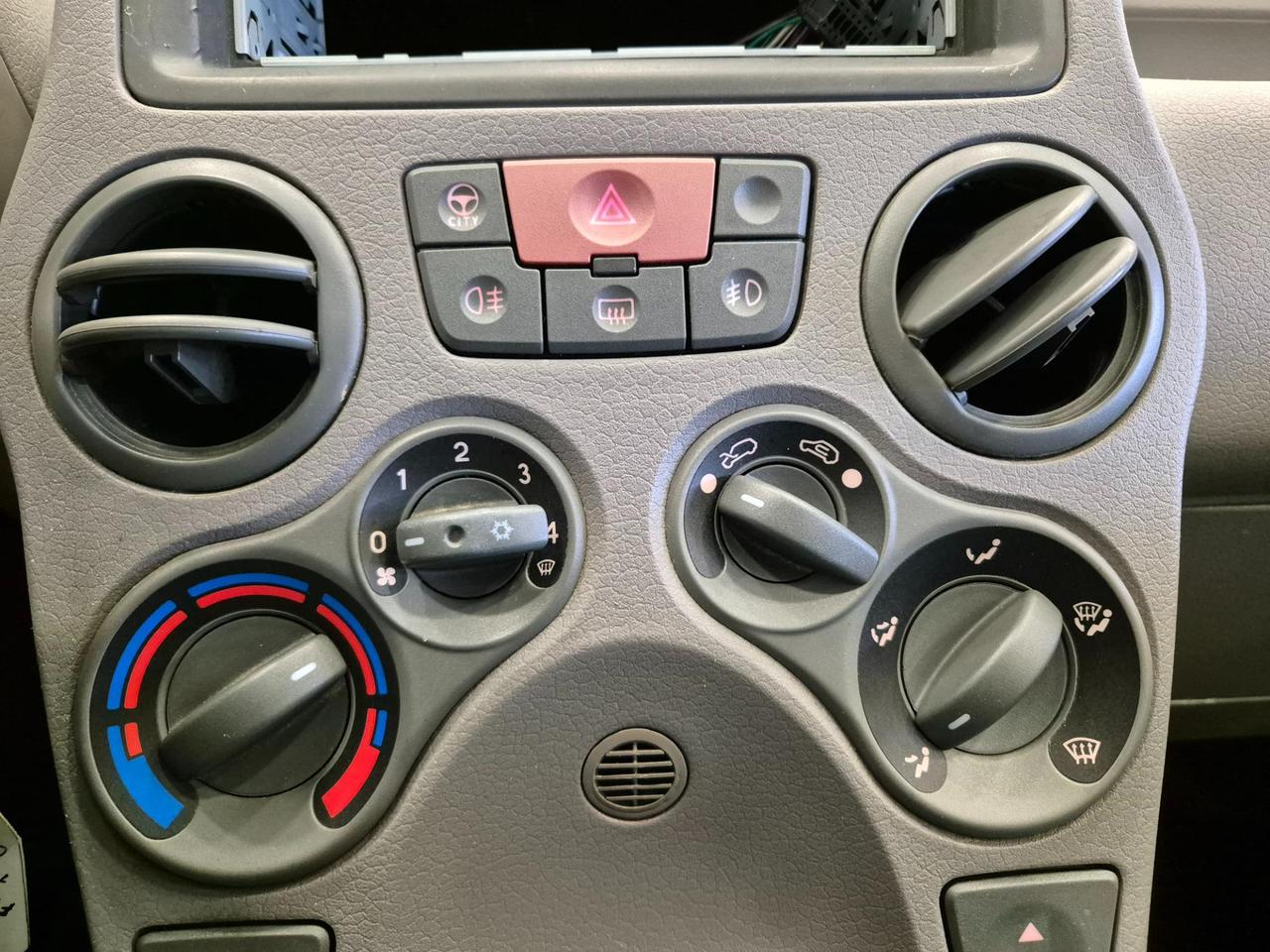 Fiat Panda 1.2 Dynamic - NEOPATENTATI - Clima