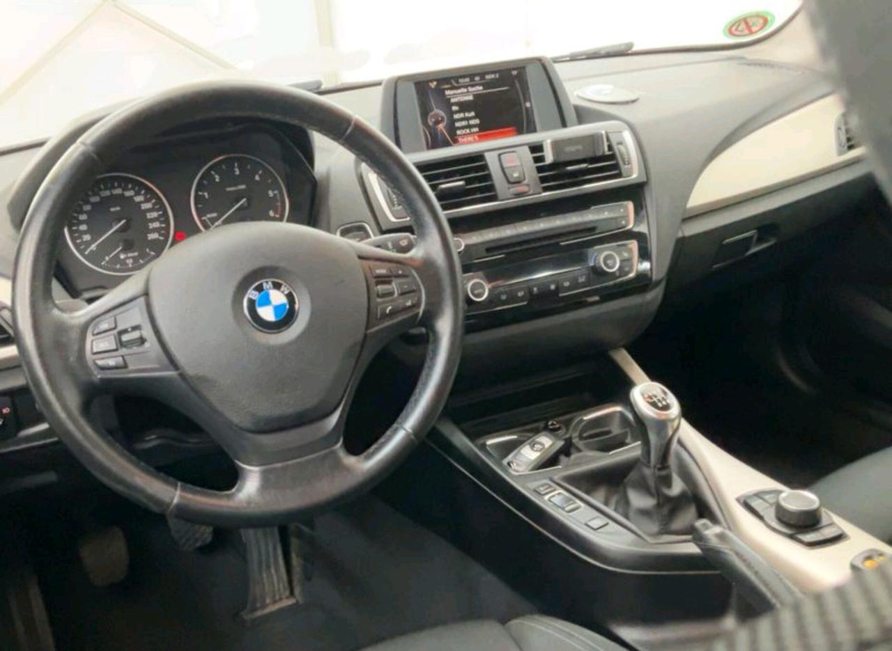 Bmw 118 118d xDrive 5p. Advantage