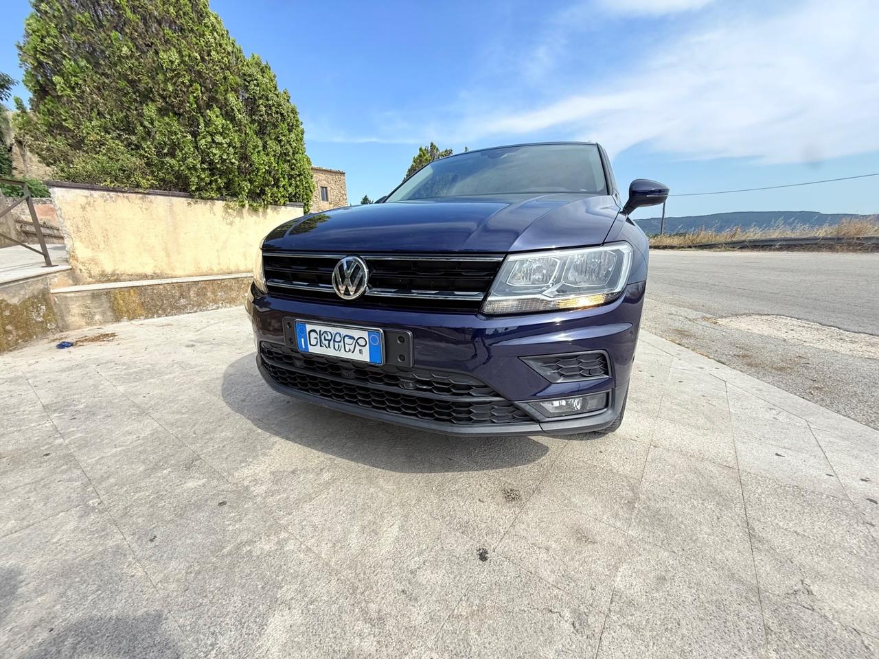 Volkswagen Tiguan 2.0 TDI SCR DSG 4MOTION Business BMT