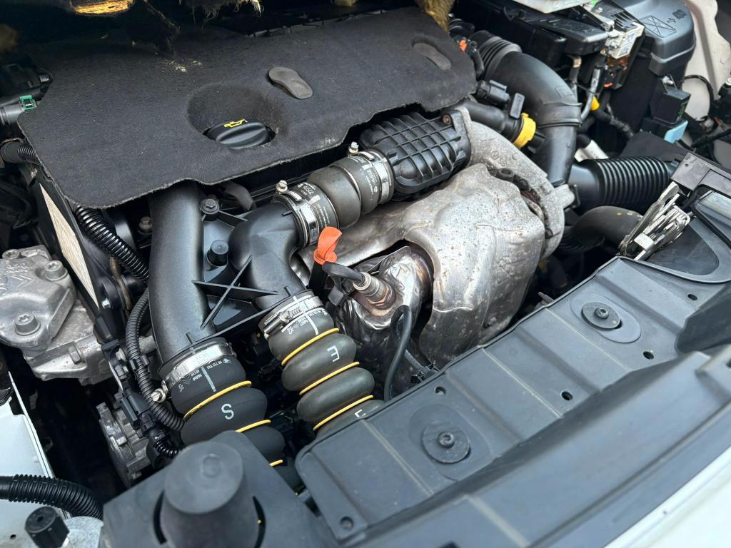 Peugeot 3008 1.6 hdi 8v Active 115cv