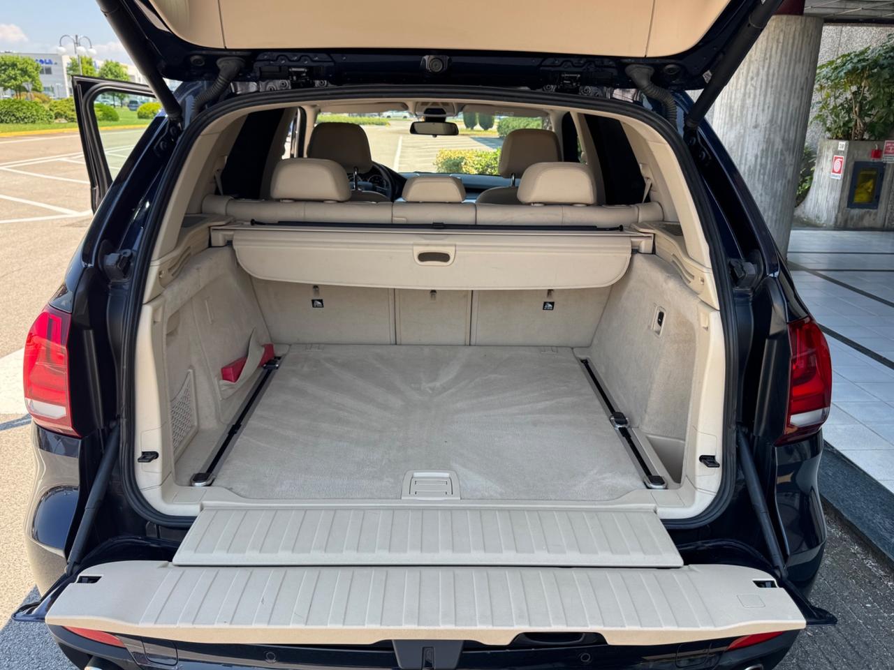 BMW X5 xDrive25d 218 CV – Garanzia 12 Mesi