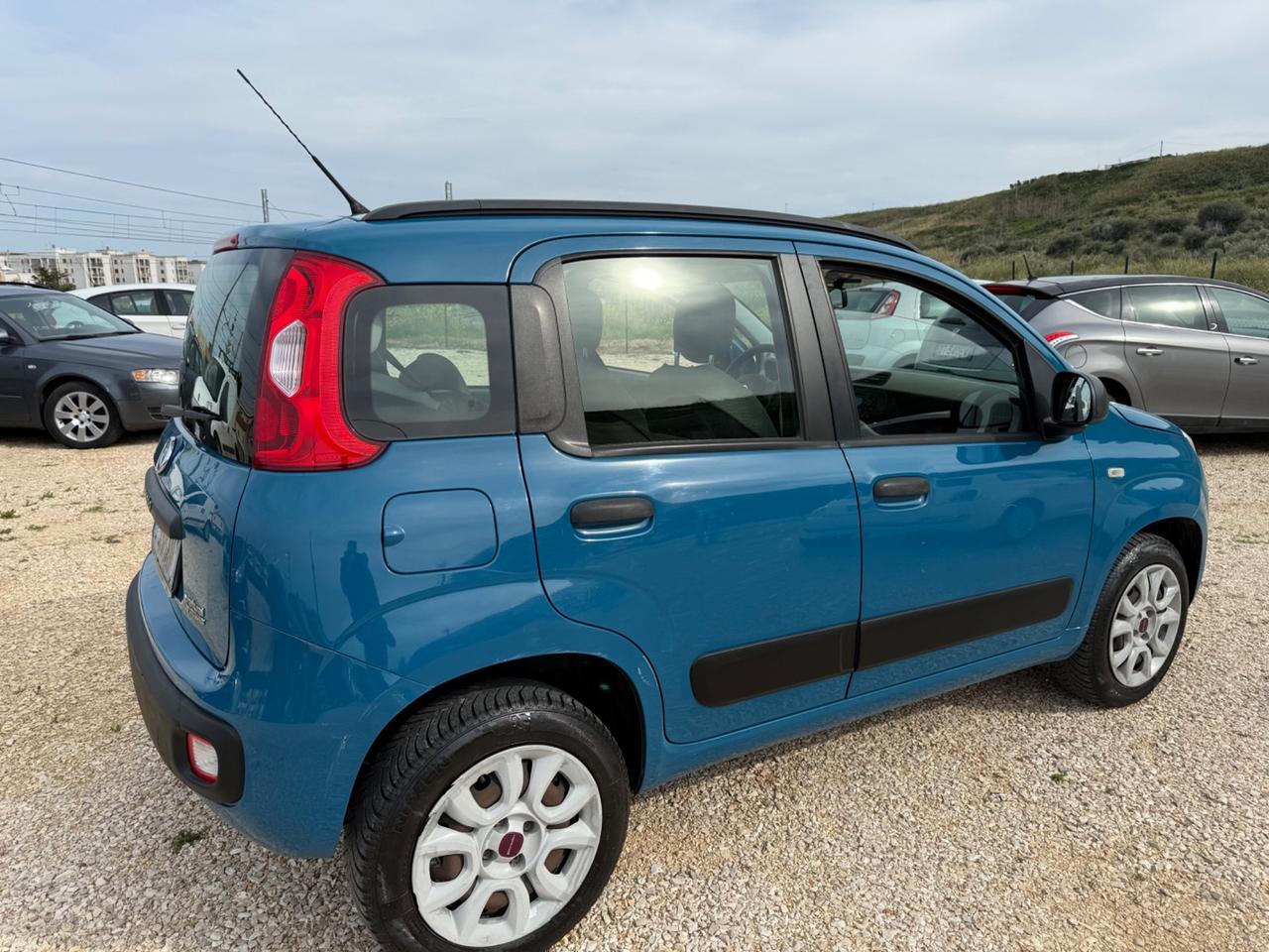 Fiat Panda 0.9 TwinAir Turbo METANO 3.999€