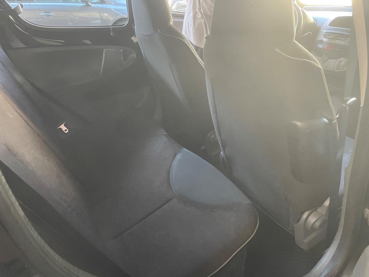 Peugeot 107 1.0 68CV 5p. Sweet Years