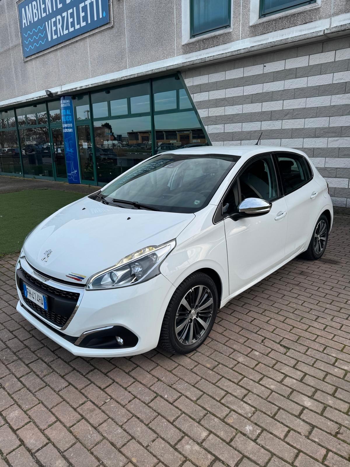 Peugeot 208 BlueHDi 100 5 porte GT Line