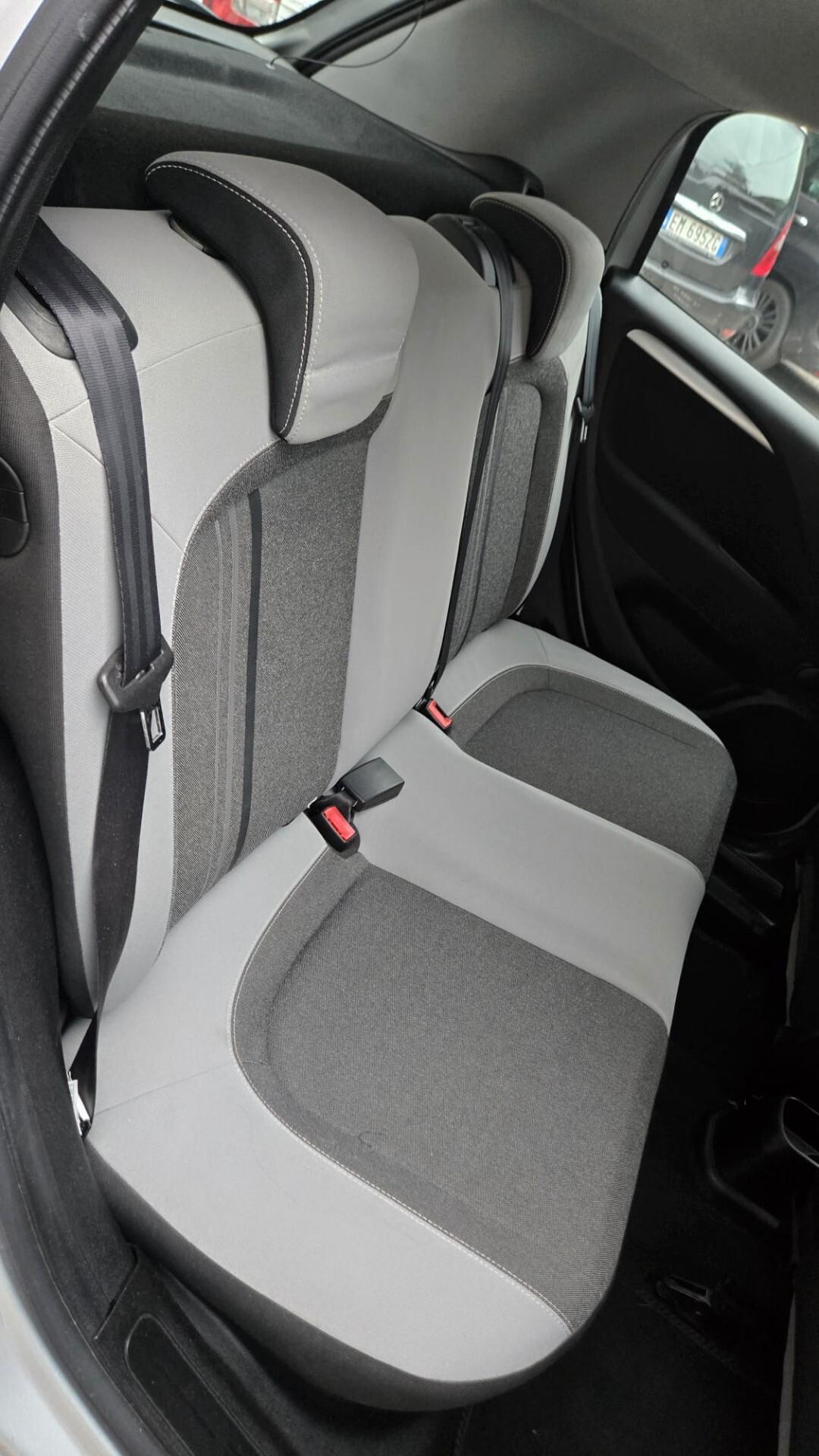 Fiat Grande Punto 1.2 5P Neopatentati