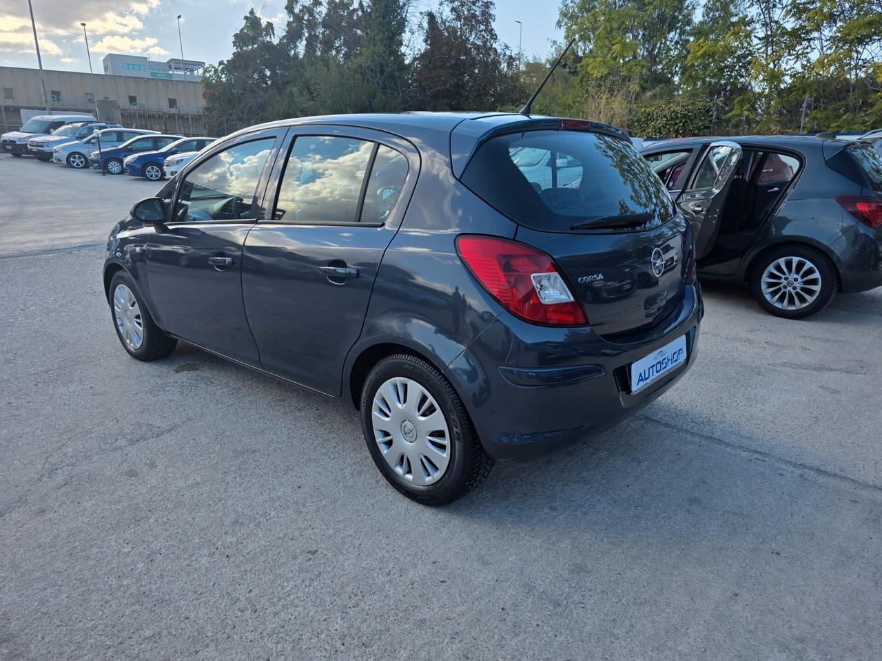 Opel Corsa 1.2 5 porte Enjoy