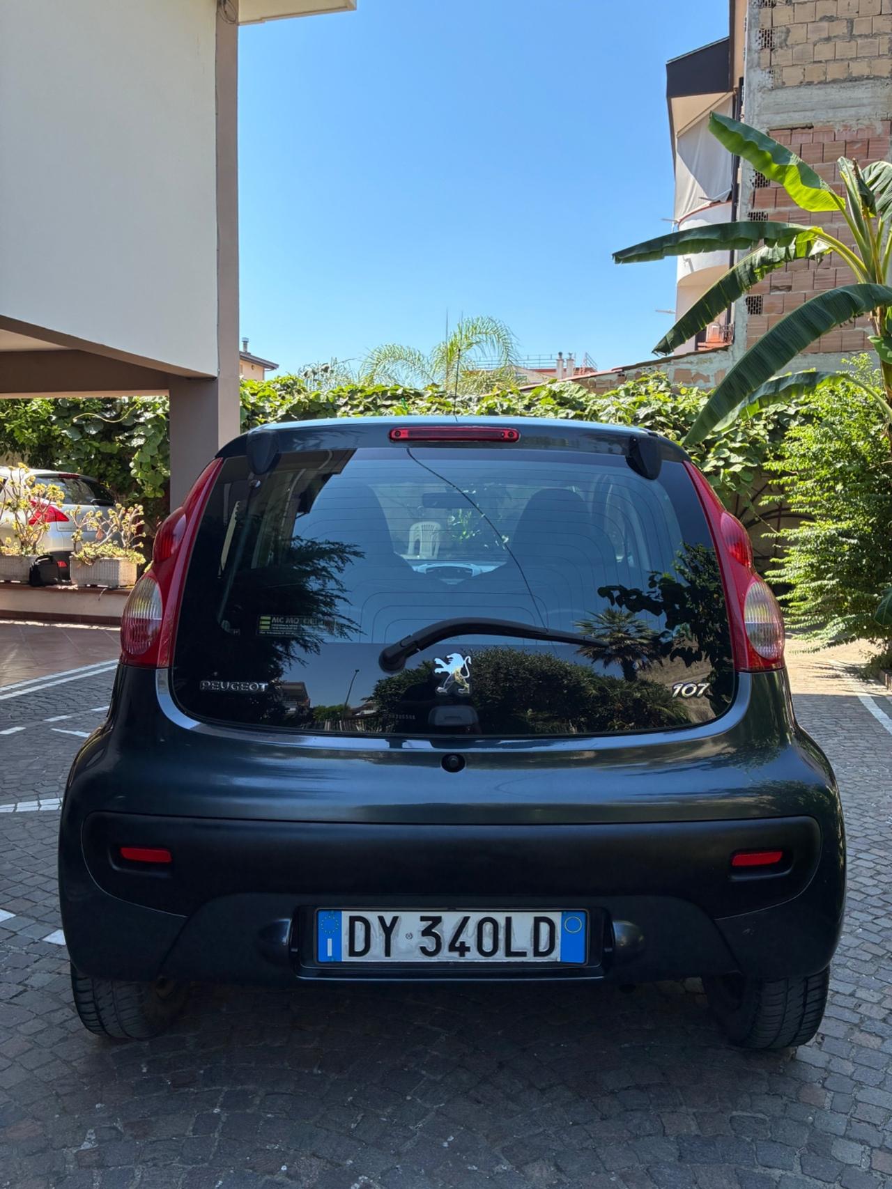 Peugeot 107 1.0 68CV 5p. Plaisir