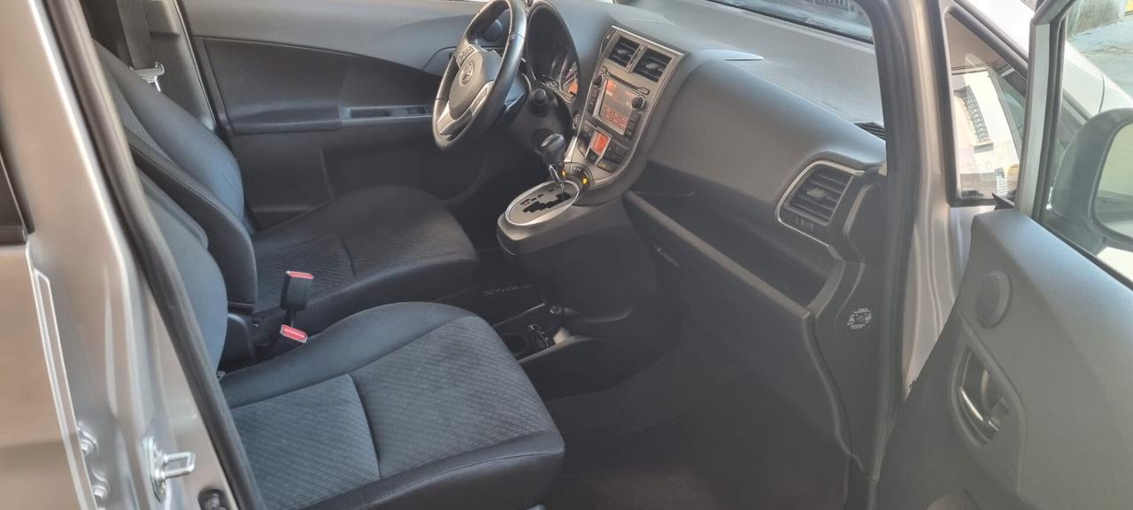 Toyota Verso-S 1.3 CVT Active