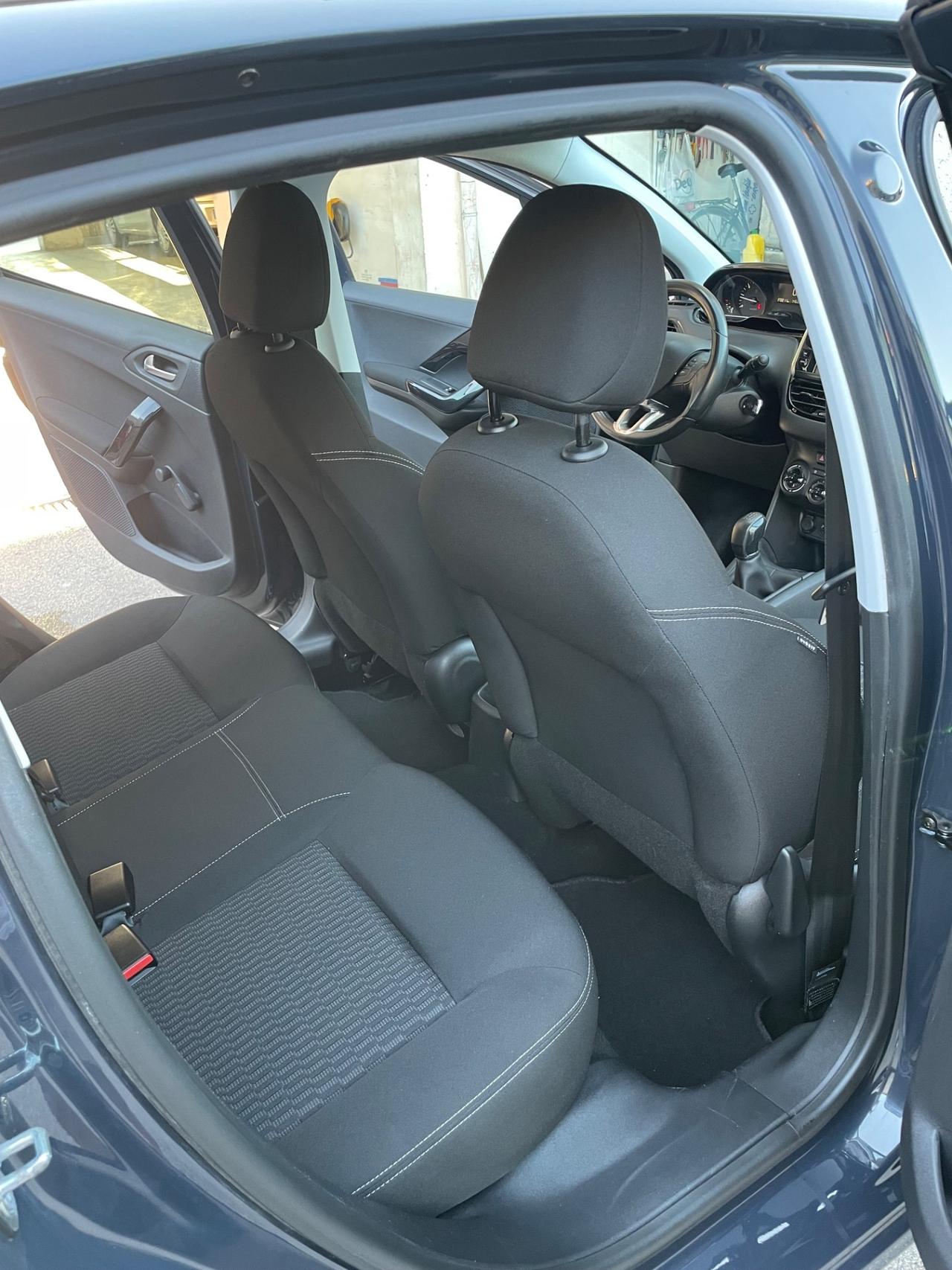 Peugeot 208 BlueHDi 75 5 porte Allure adatta neopatentati
