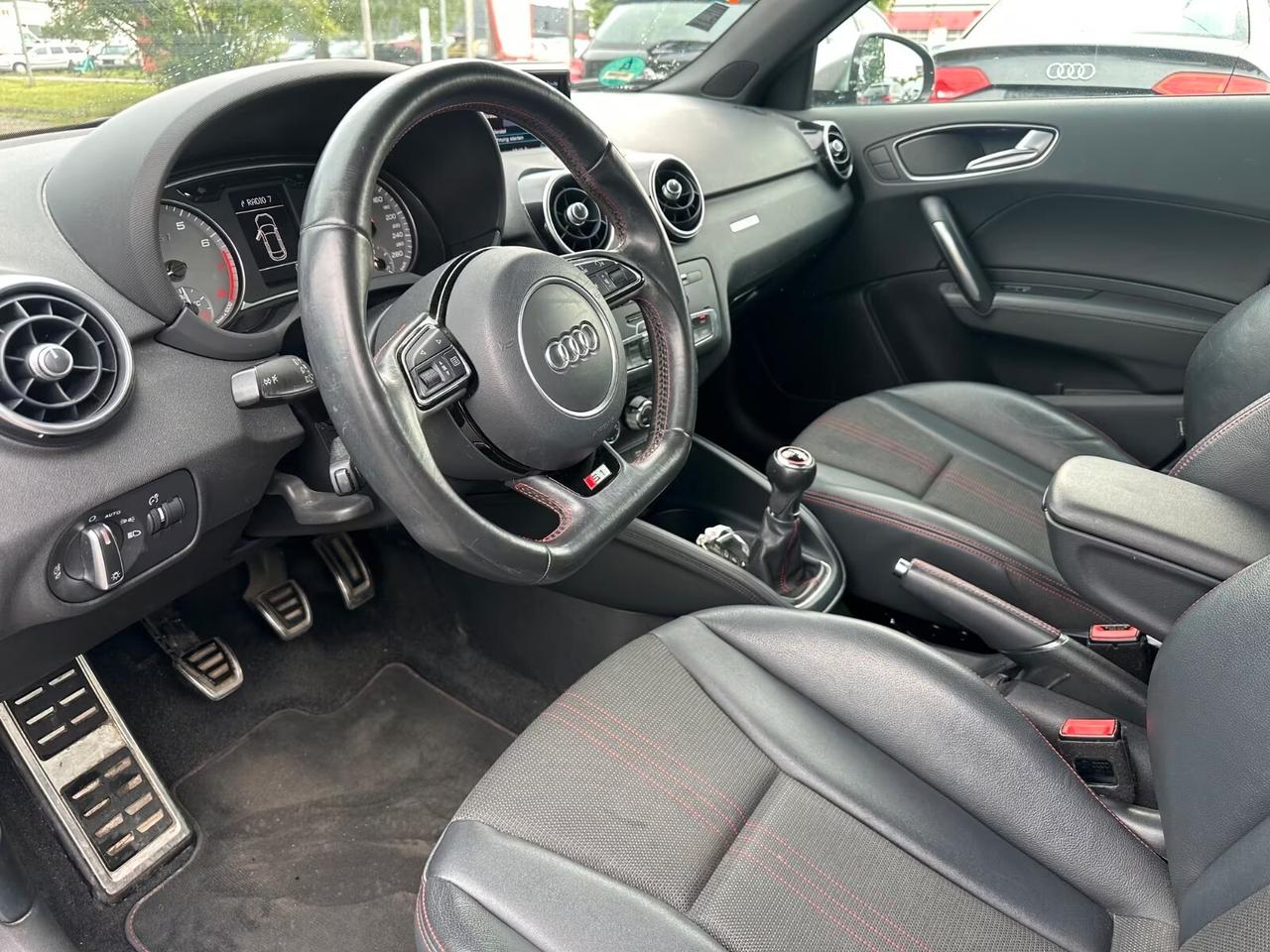 Audi A1 S1 SPB 2.0 TFSI quattro