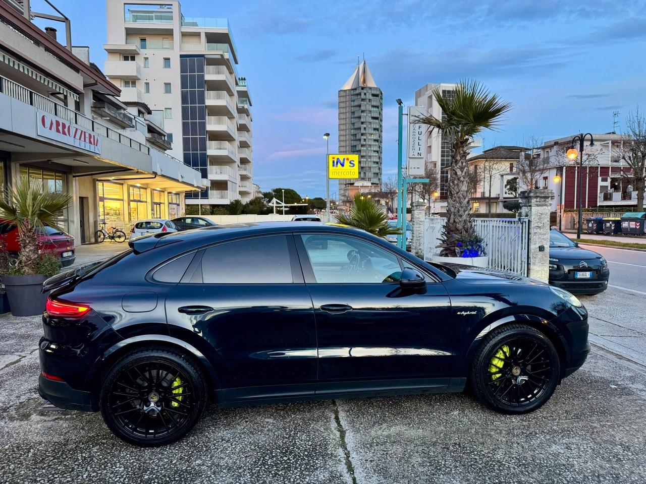 PORSCHE CAYENNE COUPE 3.0 462cv E-HYBRID FULL (PERMUTO)