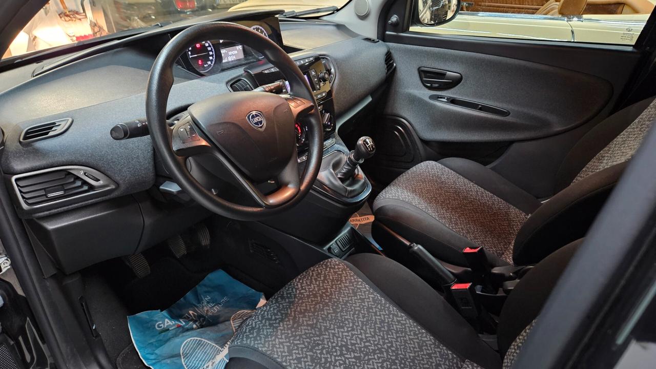 Lancia Ypsilon 1.2 69 CV 5 porte GPL Ecochic Gold