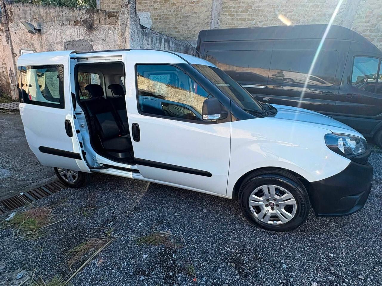 Fiat Doblò 1.3 MJT Autocarro 5 posti