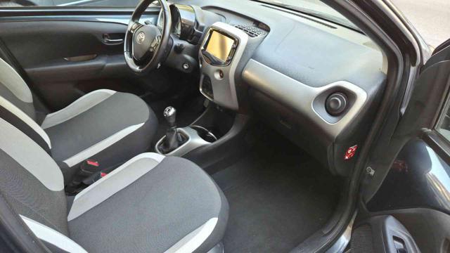 TOYOTA Aygo 1.0 VVT-i 69 CV 5 porte x-business