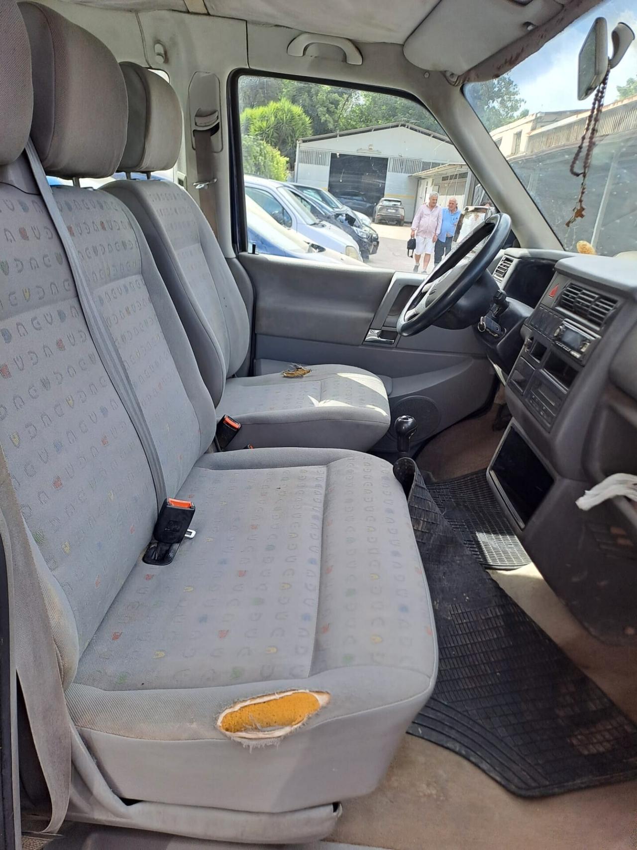 Volkswagen CARAVELLE 9 POSTI