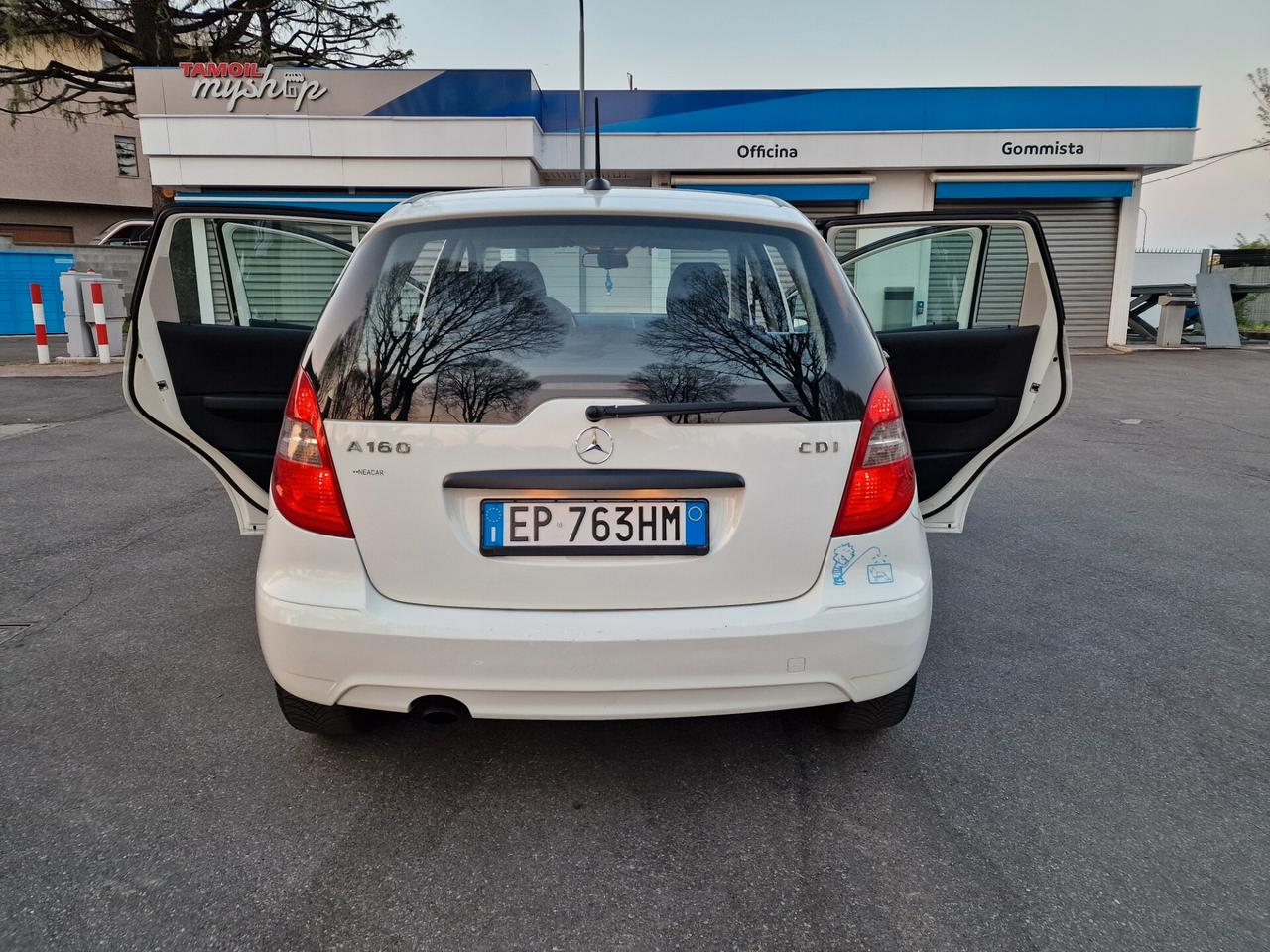 Mercedes-benz A 160 A 160 CDI BlueEFFICIENCY Premium