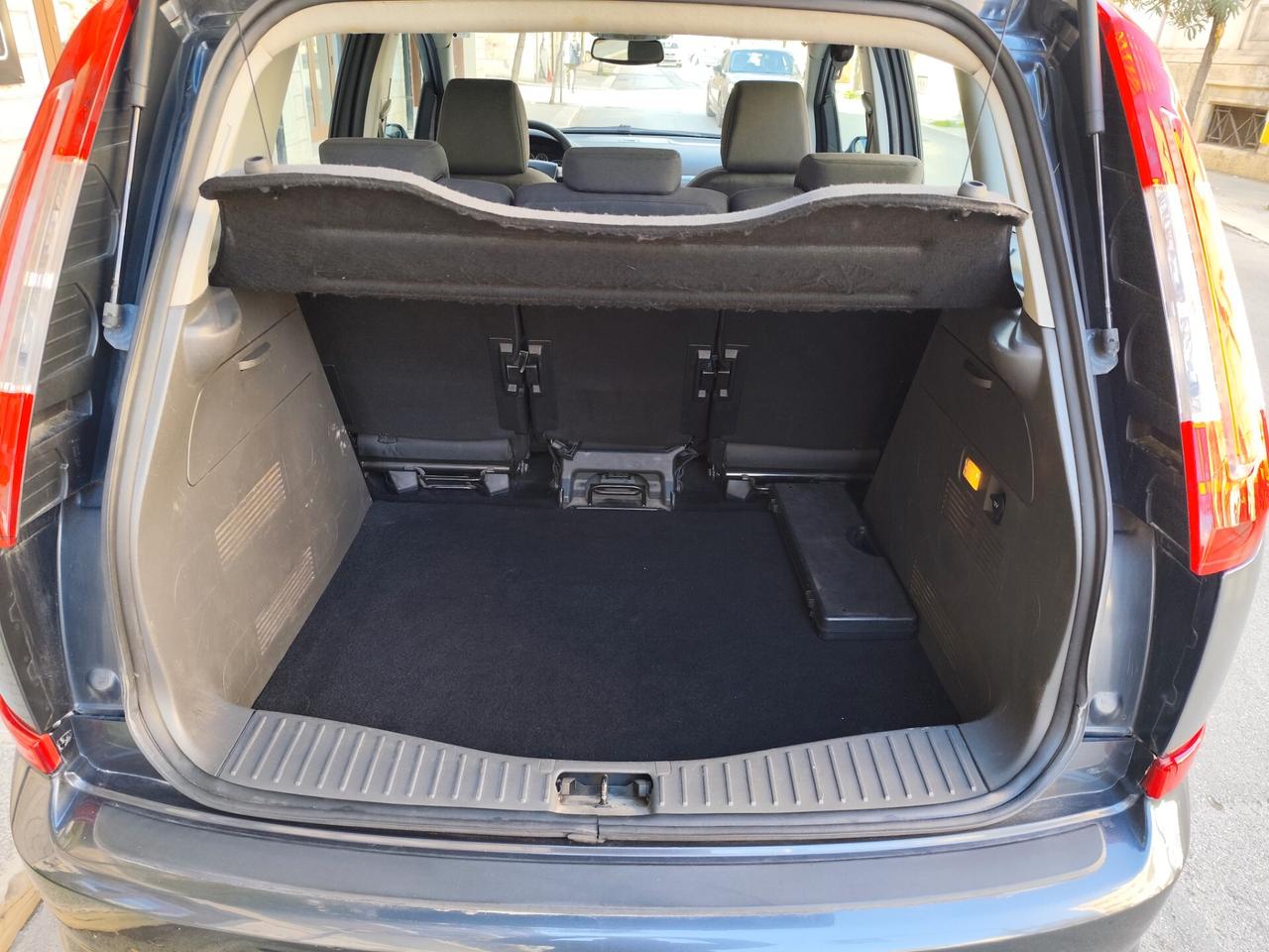 Ford C-Max 1.6 TDCi 110CV Titanium