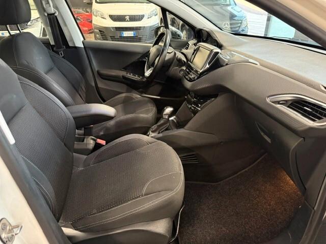 Peugeot 208 PureTech 82 5p. GPL Allure