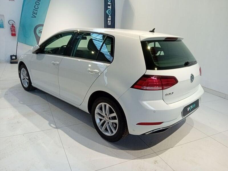 Volkswagen Golf 1.0 TSI 110 CV 5p. Trendline